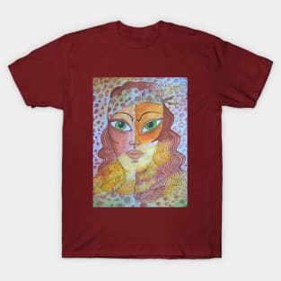 Beautiful woman with green eyes 02 T-Shirt